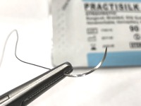 copertina di Sutura chirurgica sterile PRACTISILK® - confezione da 12 -  USP 2 / 0  25 mm 3 / ...